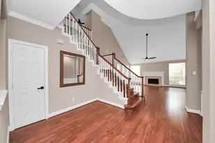 1003 Clarenda Falls Dr, Sugar Land, TX 77479 - Photo 16