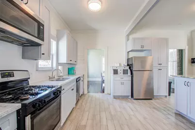 3304 Avenue Q, Galveston, TX 77550 - Photo 12