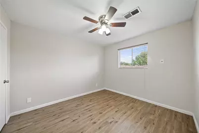 6122 Gallant Forest Drive, Houston, TX 77088 - Photo 18