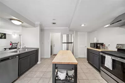 6122 Gallant Forest Drive, Houston, TX 77088 - Photo 6