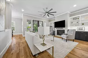 2513 McClendon St, Houston, TX 77030 - Photo 2