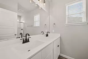 1439 Terry Roberts Dr, Angleton, TX 77515 - Photo 28