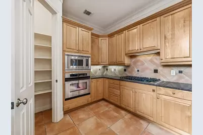 6324 Elm Court, Bellaire, TX 77401 - Photo 8