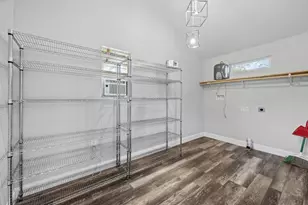 9 McClellan Cir, Houston, TX 77365 - Photo 14