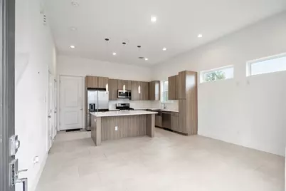 594 Janisch Road, Houston, TX 77018 - Photo 4