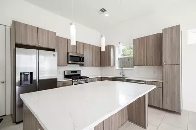 594 Janisch Road, Houston, TX 77018 - Photo 12