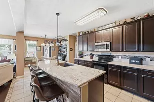1719 Cloister Dr, Crosby, TX 77532 - Photo 10