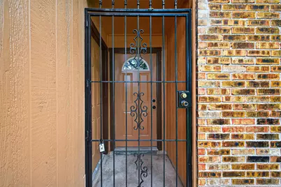 15815 Ironside Creek, Houston, TX 77053 - Photo 8