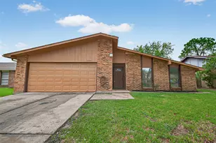 15815 Ironside Creek, Houston, TX 77053 - Photo 2