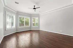 26 Pleasure Cove Dr, The Woodlands, TX 77381 - Photo 16