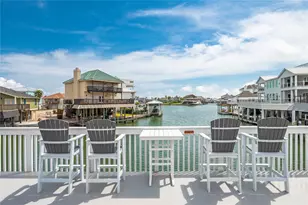 208 Coconut St, Tiki Island, TX 77554 - Photo 32