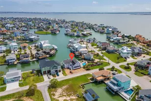 208 Coconut St, Tiki Island, TX 77554 - Photo 1