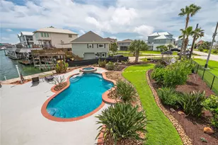 208 Coconut St, Tiki Island, TX 77554 - Photo 36