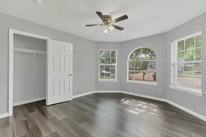 6923 Creek Village Drive, Katy, TX 77449 - Photo 6