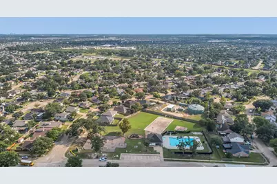 6923 Creek Village Drive, Katy, TX 77449 - Photo 4