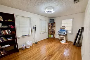 409 Oak Dr, Lake Jackson, TX 77566 - Photo 12