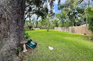 409 Oak Dr, Lake Jackson, TX 77566 - Photo 26