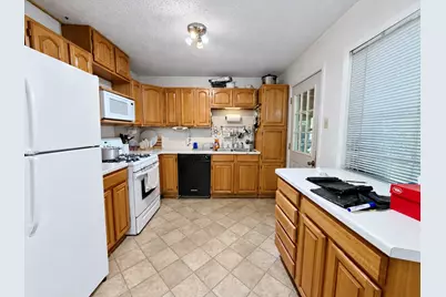 409 Oak Drive, Lake Jackson, TX 77566 - Photo 4