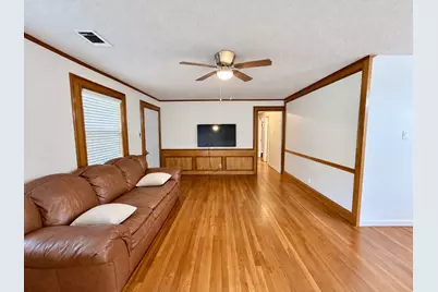 409 Oak Drive, Lake Jackson, TX 77566 - Photo 6