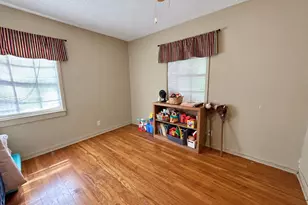 409 Oak Dr, Lake Jackson, TX 77566 - Photo 10