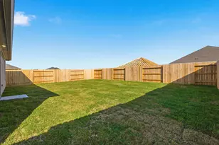 2821 Cedar Rock St, League City, TX 77573 - Photo 24