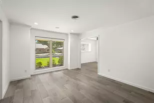 5834 Braesheather Dr, Houston, TX 77096 - Photo 6