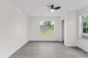 4715 Engleford St, Houston, TX 77026 - Photo 10