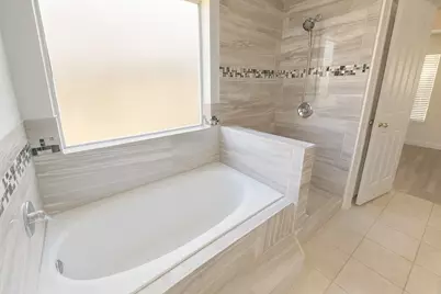 6150 Rocky Nook Drive, Houston, TX 77396 - Photo 4