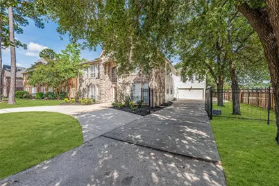8002 Royal Crest Court, Houston, TX 77379 - Photo 50