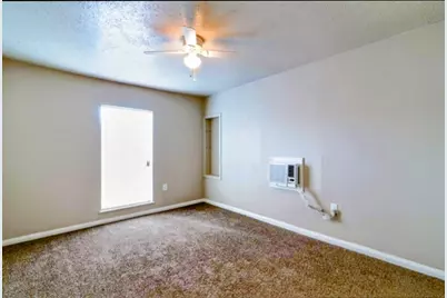 5327 Bell Street #7, Houston, TX 77023 - Photo 4