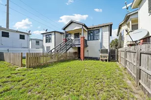 5224 Bernardo De-Galvez Unit B, Galveston, TX 77551 - Photo 8