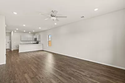 2018 Starlight Street, Angleton, TX 77515 - Photo 10