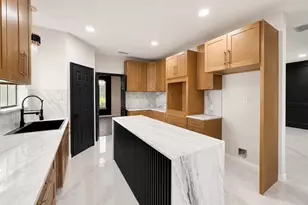 14211 Napier Ct, Houston, TX 77069 - Photo 16