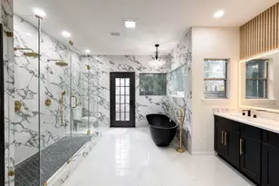 14211 Napier Ct, Houston, TX 77069 - Photo 2