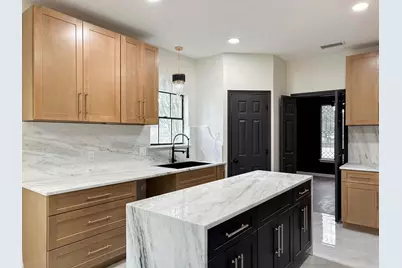14211 Napier Court, Houston, TX 77069 - Photo 4