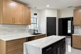 14211 Napier Ct, Houston, TX 77069 - Photo 4