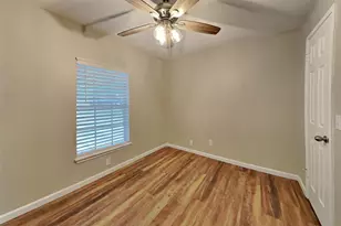 9211 Wandsworth Dr, Spring, TX 77379 - Photo 14