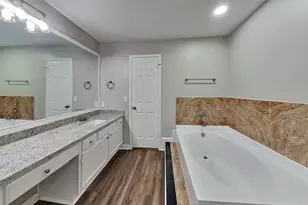 9211 Wandsworth Dr, Spring, TX 77379 - Photo 10