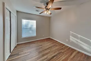 9211 Wandsworth Dr, Spring, TX 77379 - Photo 12