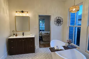 2109 Gentry St, Houston, TX 77009 - Photo 32