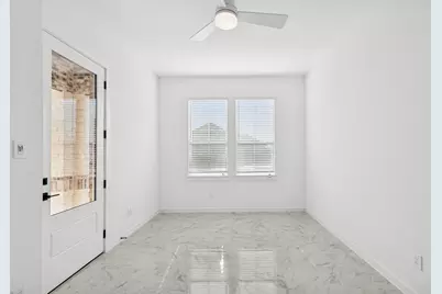 12107 Willow Way Avenue, Mont Belvieu, TX 77535 - Photo 4