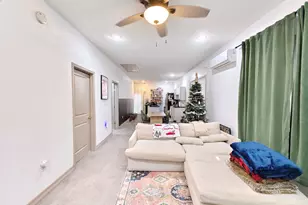 1217 Campbell St, Houston, TX 77009 - Photo 18