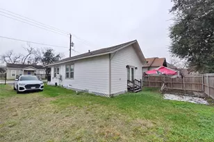 1217 Campbell St, Houston, TX 77009 - Photo 12