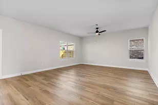 1126 Whispering Winds Dr, Beasley, TX 77417 - Photo 4