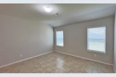 4019 Spurwing Lane, Baytown, TX 77521 - Photo 10