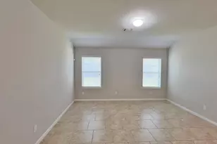 4019 Spurwing Ln, Baytown, TX 77521 - Photo 12