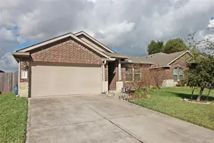 4019 Spurwing Ln, Baytown, TX 77521 - Photo 2