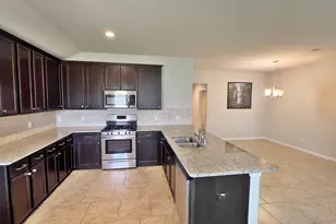 4019 Spurwing Ln, Baytown, TX 77521 - Photo 6