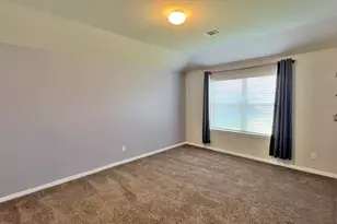 4019 Spurwing Ln, Baytown, TX 77521 - Photo 14