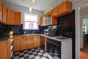 108 W 10th 1/2 St, Houston, TX 77008 - Photo 10